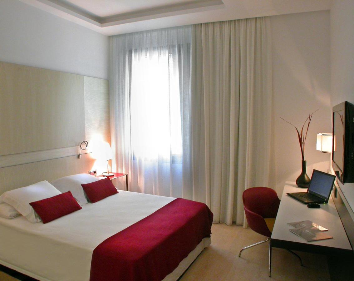 Grupotel Gran Via 678 Barcelona Bagian luar foto